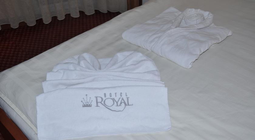 Hotel Royal Pristina Exterior photo