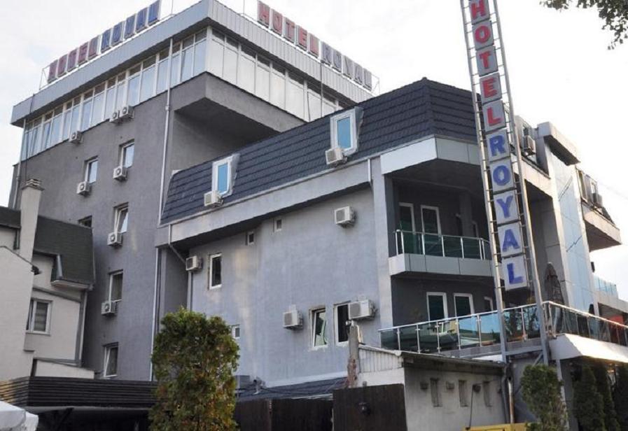 Hotel Royal Pristina Exterior photo
