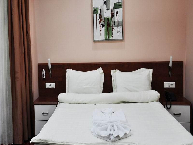 Hotel Royal Pristina Room photo